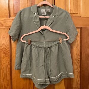 H&M Green Pajama Set with White Trim